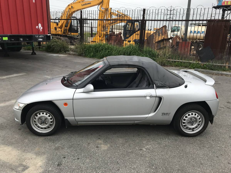 Illustration for article titled For $6,000, Could You Beat This 1991 Honda Beat?